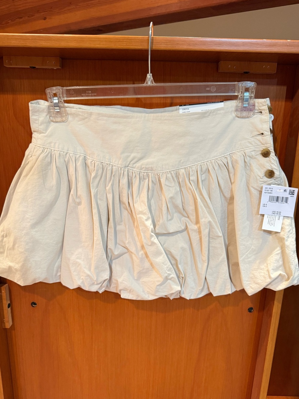 NWT American Eagle Outfitters Cream Bubble Mini Skirt with Side Buttons